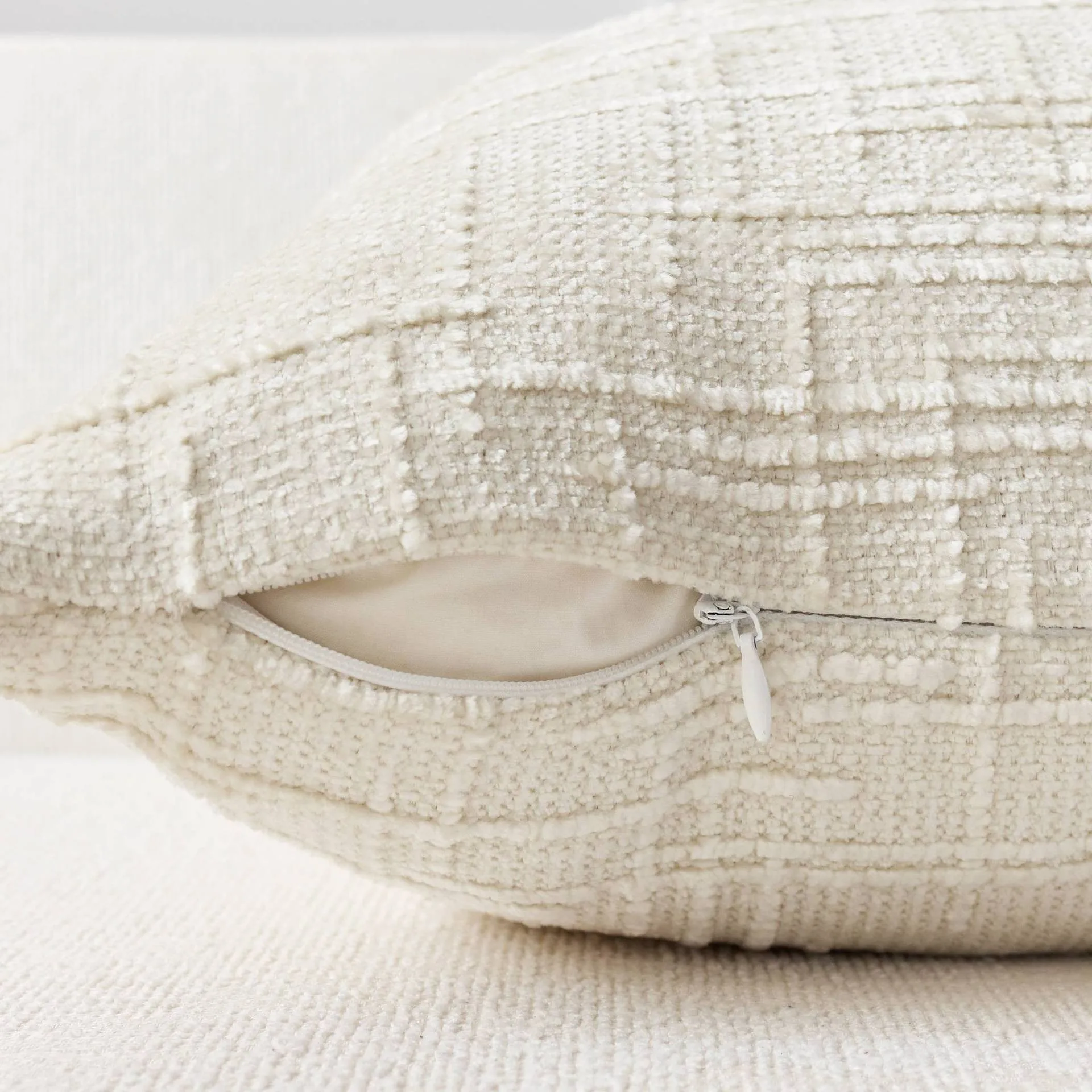1Pc Chenille Throw Pillow Cover 18x18In Bamboo Thread Yarn Texture Cushion Cover Solid Farmhouse Pillowcases Decor for Home Sofa