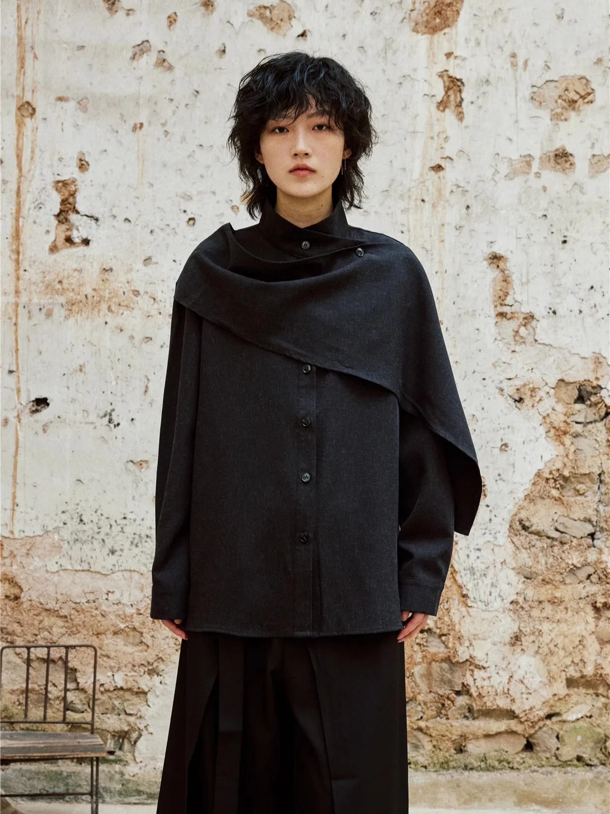 

Женская модная верхняя одежда Sunvonnie: свободная рубашка с длинным рукавом, воротником-шарфом и перекрестным дизайном, из полиэфирного волокна