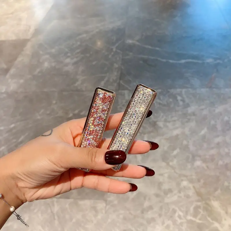 

Diamond-encrusted High-appearance-level Windproof Women's Lighter Sliding Cap Cigarette Lighter Teenage Cigarette Accessories