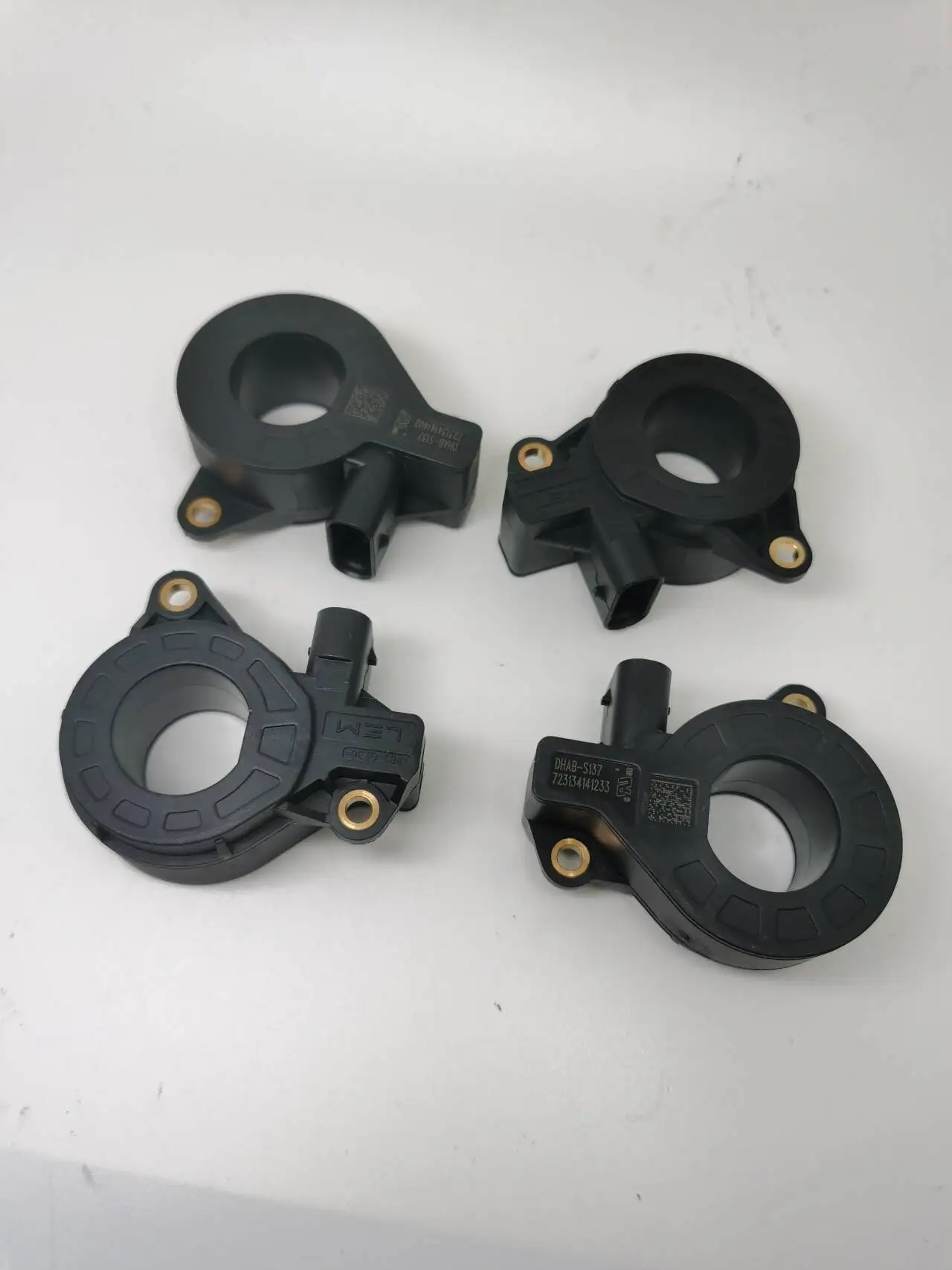 Dhab S137 Lem Indus…