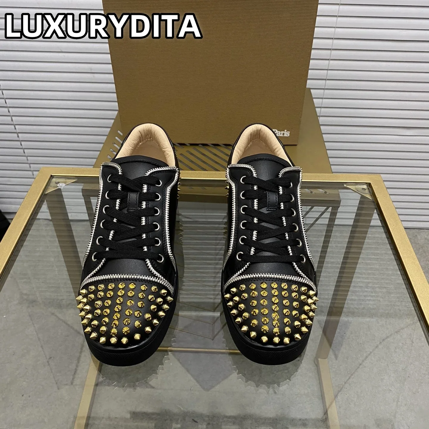 

Top Quality Womens Trendy Casual Tennis Shoes Luxury Mens Real Leather Sneakers 35-48 Designr Rivet Red Sole Lovers Shoes M0164