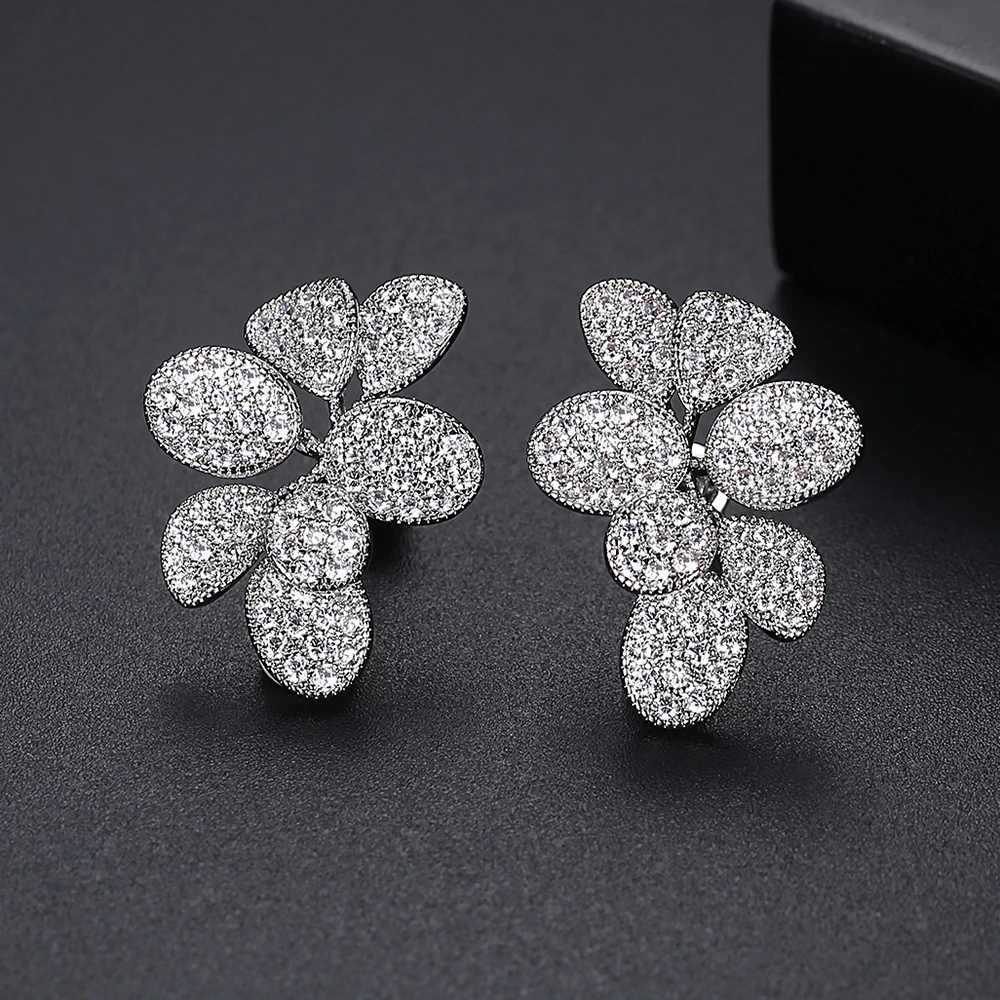 LUOTEEMI Leaf Shape Big Stud Earrings for Women Unique Flower Design CZ Earrings Luxury Bridal Wedding Jewelry Christmas Gift