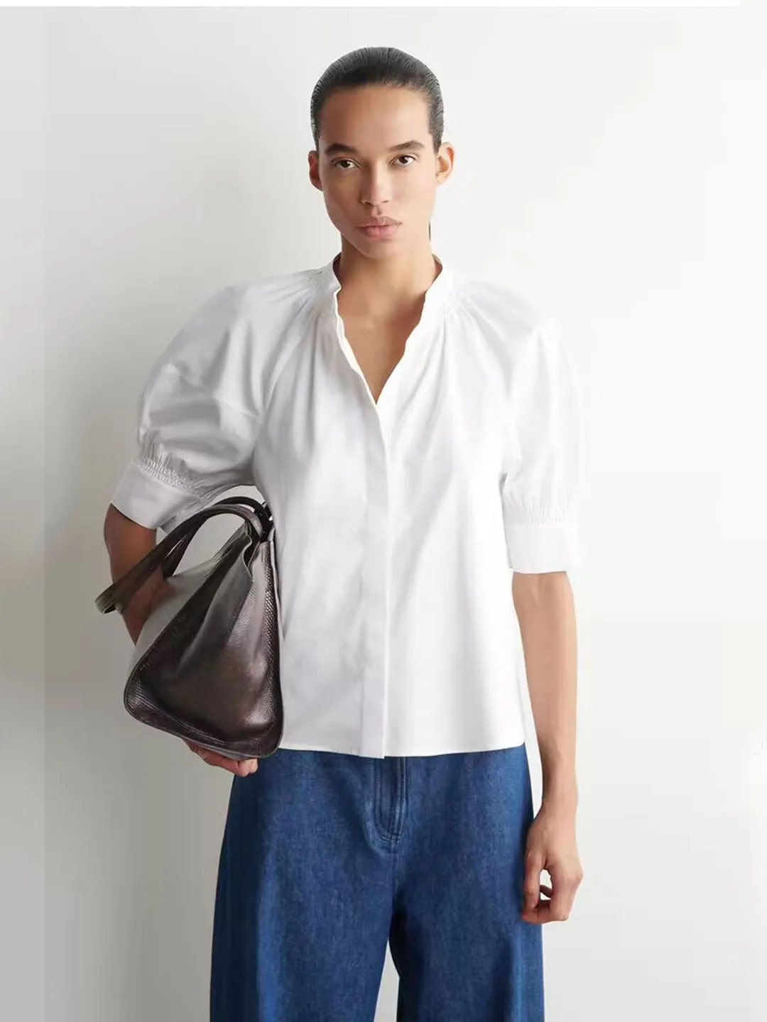 

Women's Loose Fit round Neck Bubble Sleeve Shirt New Summer Fashion White Commute Style Top Breathable Cotton Casual Shirt
