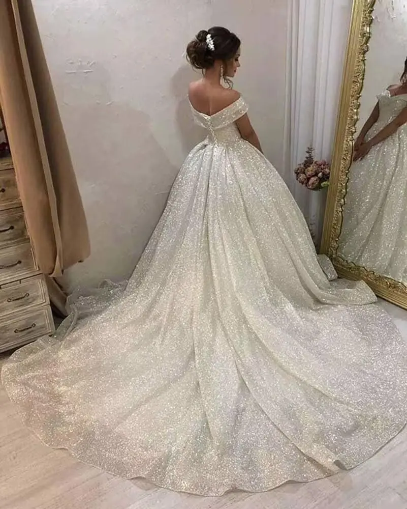 Open back Ball Gown Lace Wedding Dresses for Bride 2025 Off Shoulder A Line Princess Bridal Dress with Sleeve Train YX026