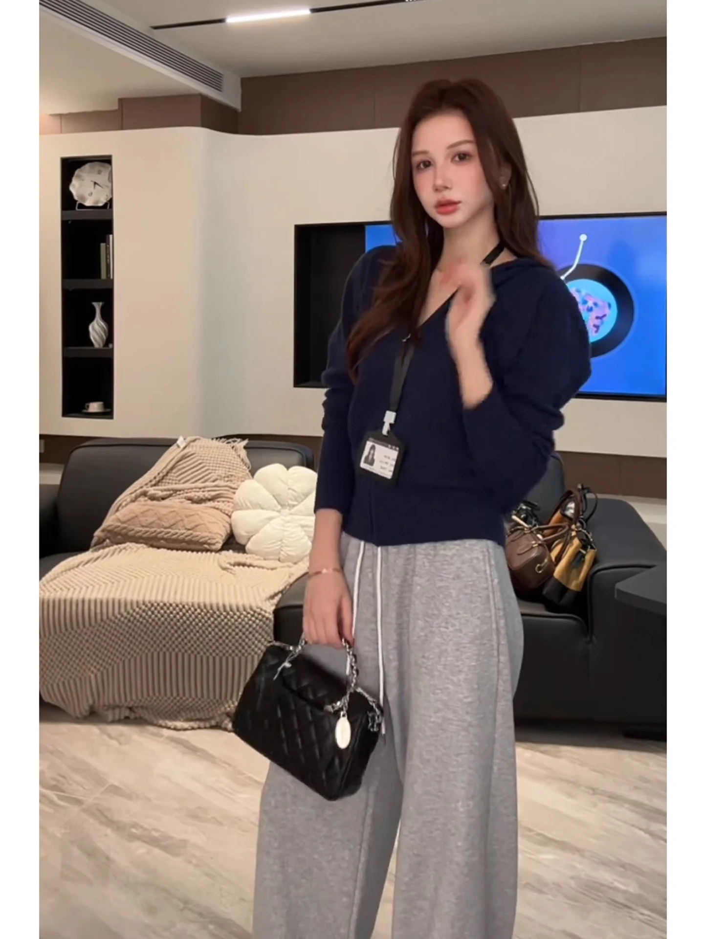 見事な Zao Ruosi Qing カラーフード付きニットジャケット女性の秋冬レイジースレジッパートップ暖かさを発するオルトカーディガン