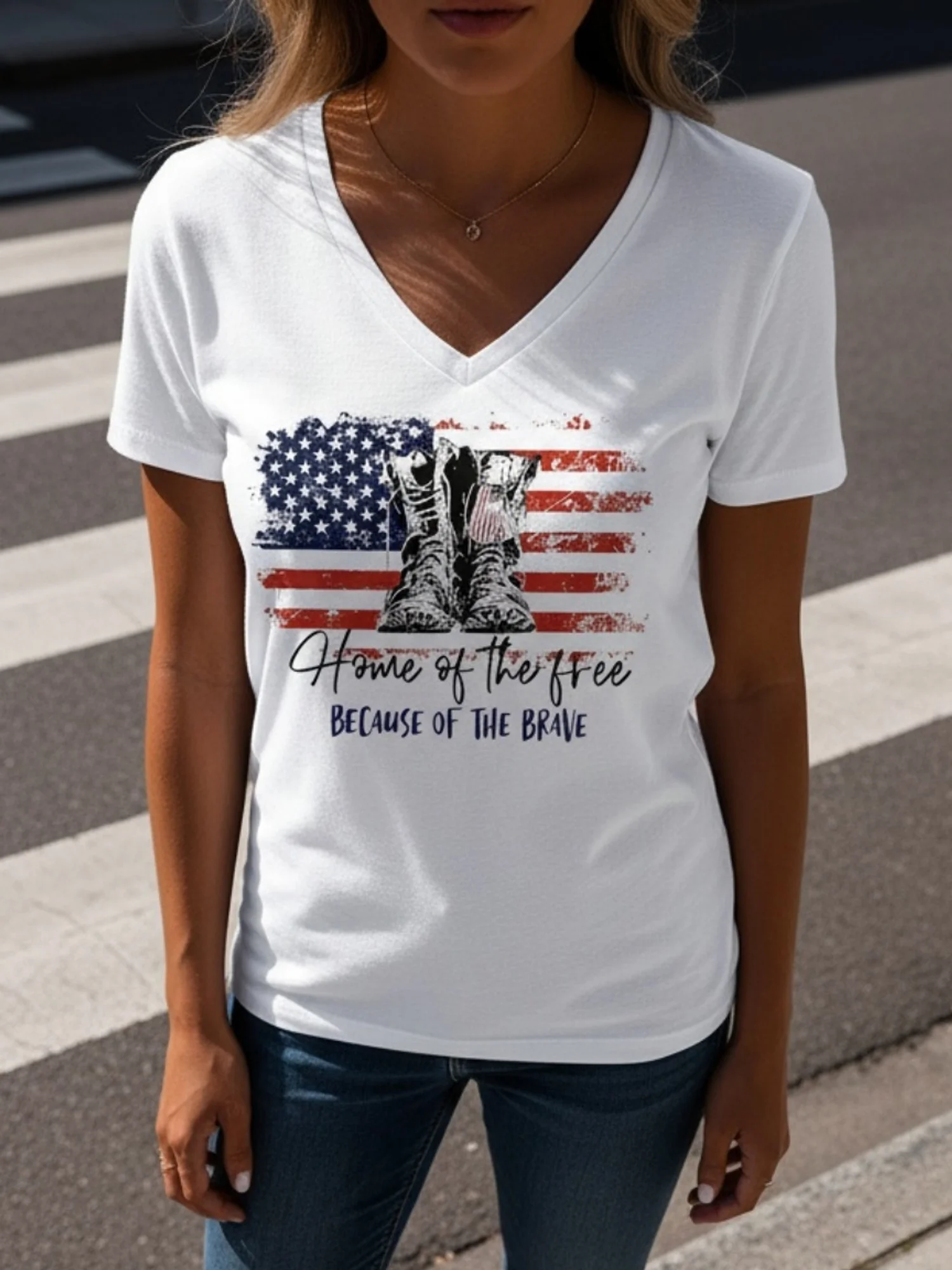 V-neck T-shirt, standard size American flag boots, Free Home exists because of bravery, suitable for daily life, going out, leisure, and the best choice for friends and family.