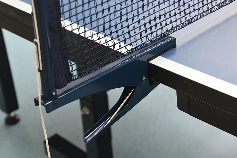 Indoor 25MM opvouwbare standaardformaat professionele opvouwbare tafeltennistafel met wielen