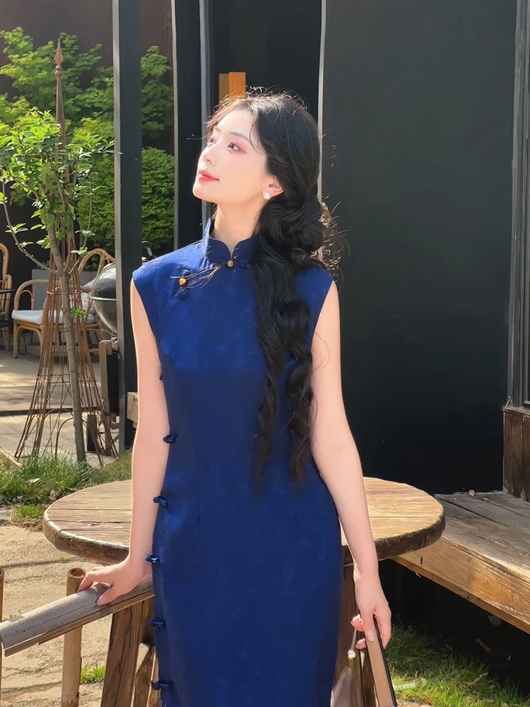 

Ele Vintage Chinese Sle Long Qipao Dr Svel Women's Faionable Daily Wear Breathable Polyester Fabric