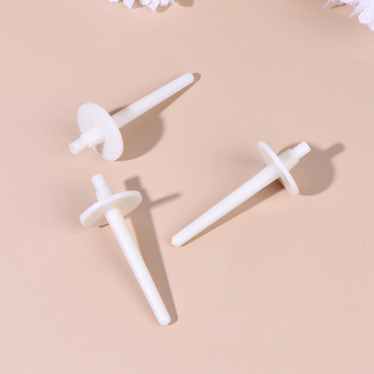10Pcs Spool Pin for Sewing Machine Beige Premium Plastic Spool Pin Easy Install Sewing Machine Accessories Multifunctional