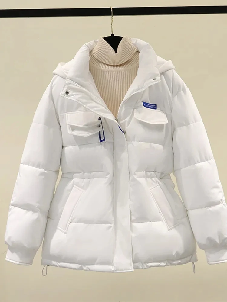 سترة شتوية للسيدات لعام 2025 معطف مبطن بقلنسوة موضة كورية سترات نسائية فضفاضة ودافئة ملابس خارجية من القطن