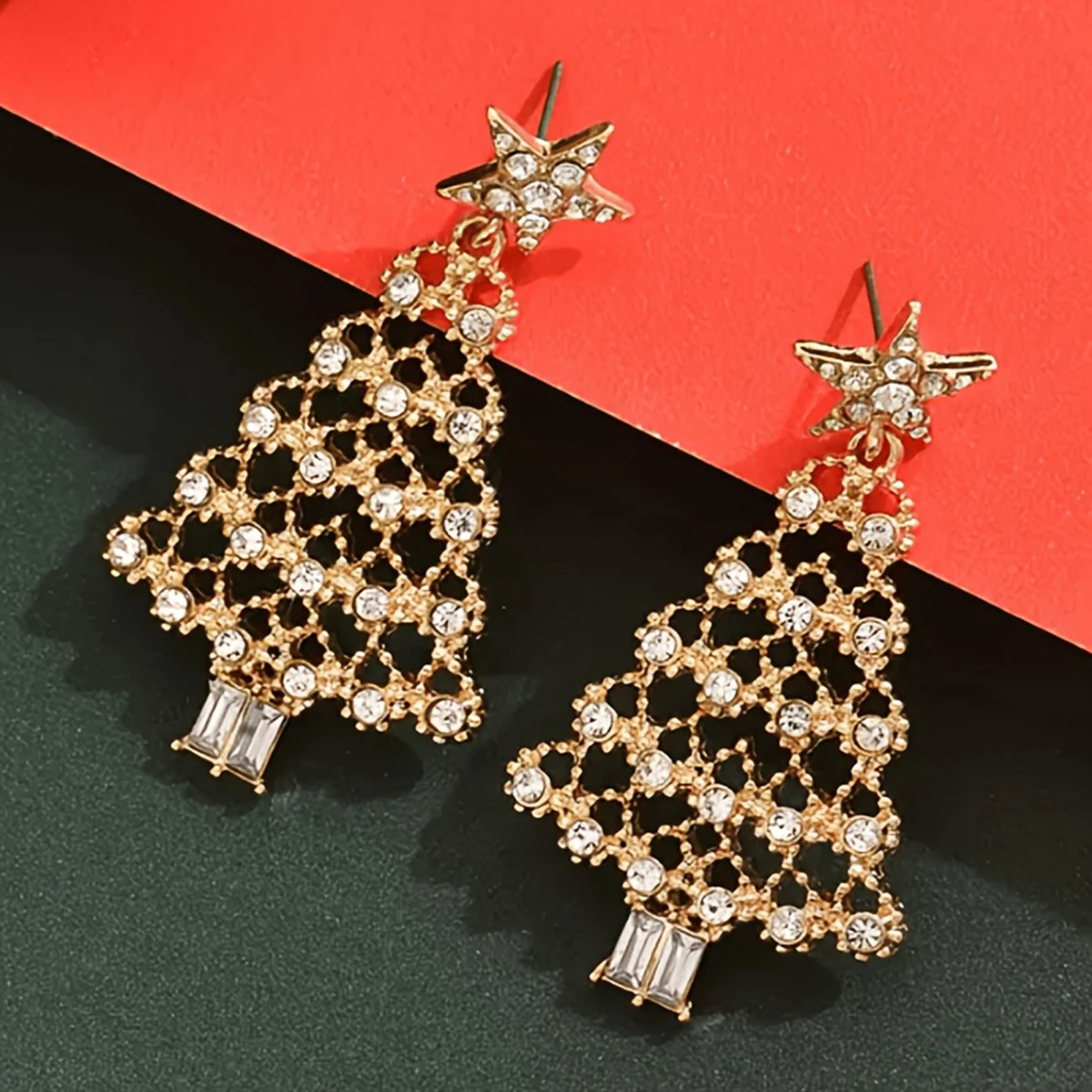 أقراط شجرة عيد الميلاد بتصميم شجرة فريدة من نوعها مناسبة للاحتفالات في العطلات والارتداء اليومي هدية مثالية للصديقات