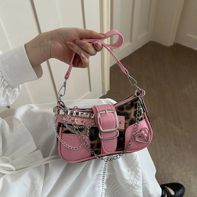 Y2k Mädchen-Umhängetasche mit Nieten und Leopardenmuster, Handtasche im Motorrad-Stil mit Metallnieten und Gürtelschnalle, Damen-Umhängetasche – Detail 5
