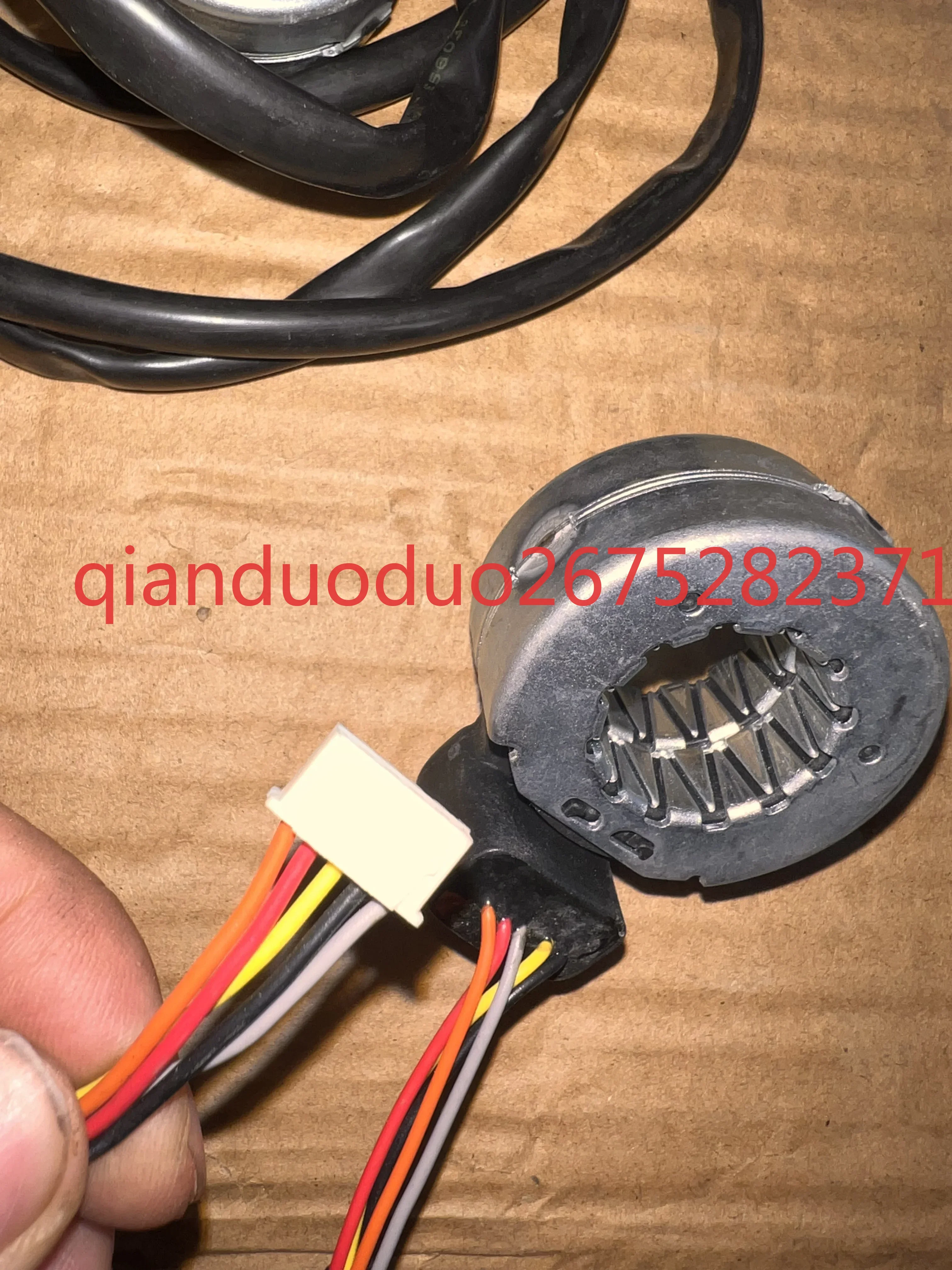 Suitable for Gree air conditioning electronic expansion valve coil with an inner hole diameter of 2.4 cm and five wires