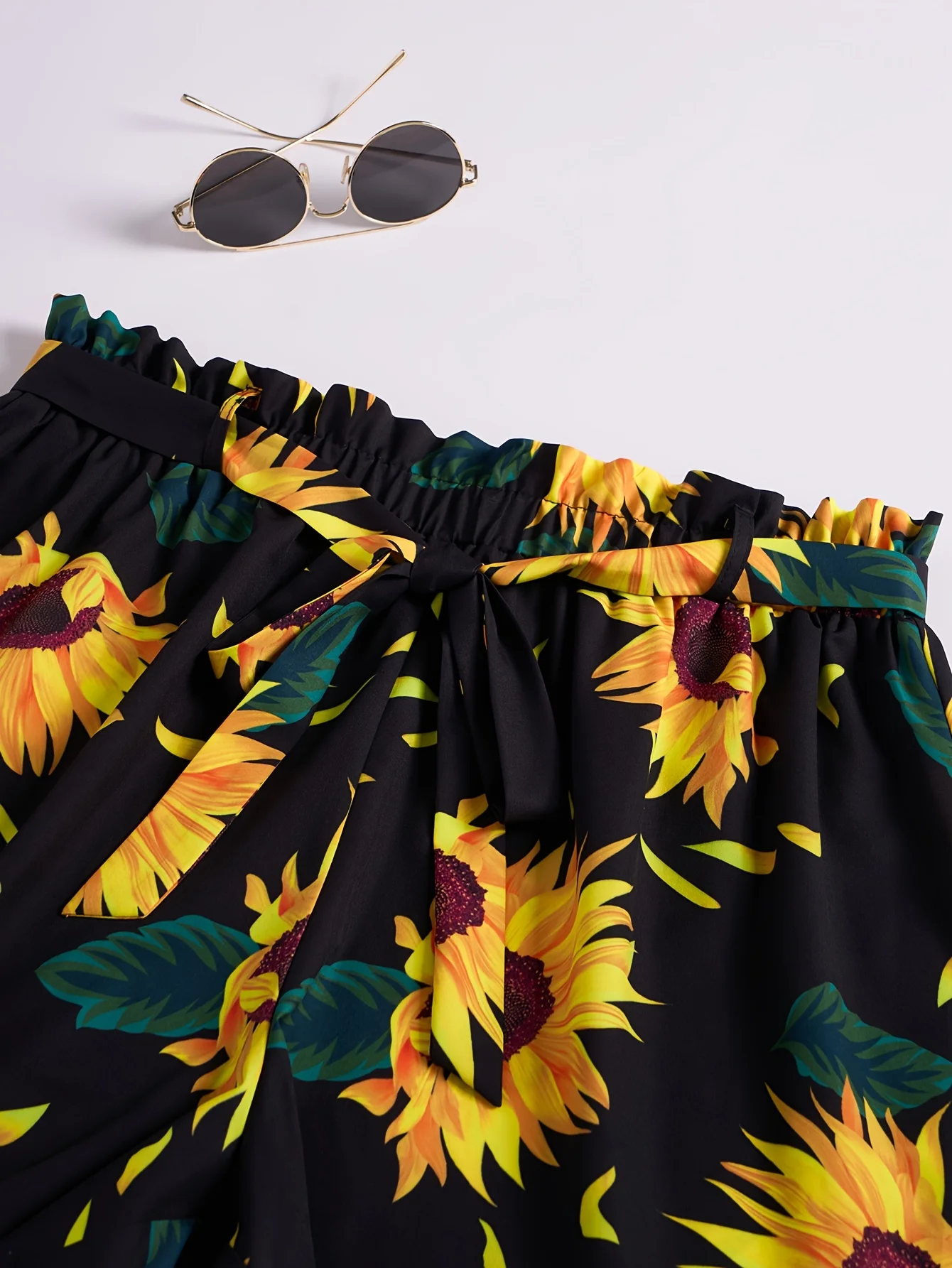 Plus Size Sunflower Print Wide Leg ShortsCasual Elastic Waist Shorts For Spring SummerWomen's Plus Size Clothing