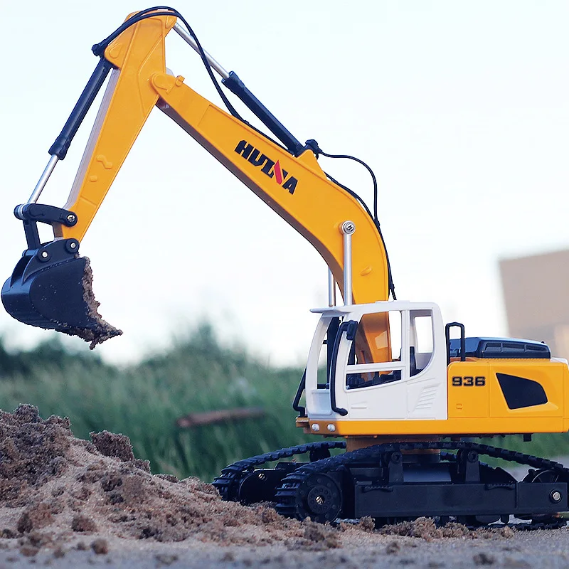 New Product Huina 1516 Remote Control Excavator 2.4g 6-way Excavation Simulation Engineering Vehicle Children's Toy Holiday Gift