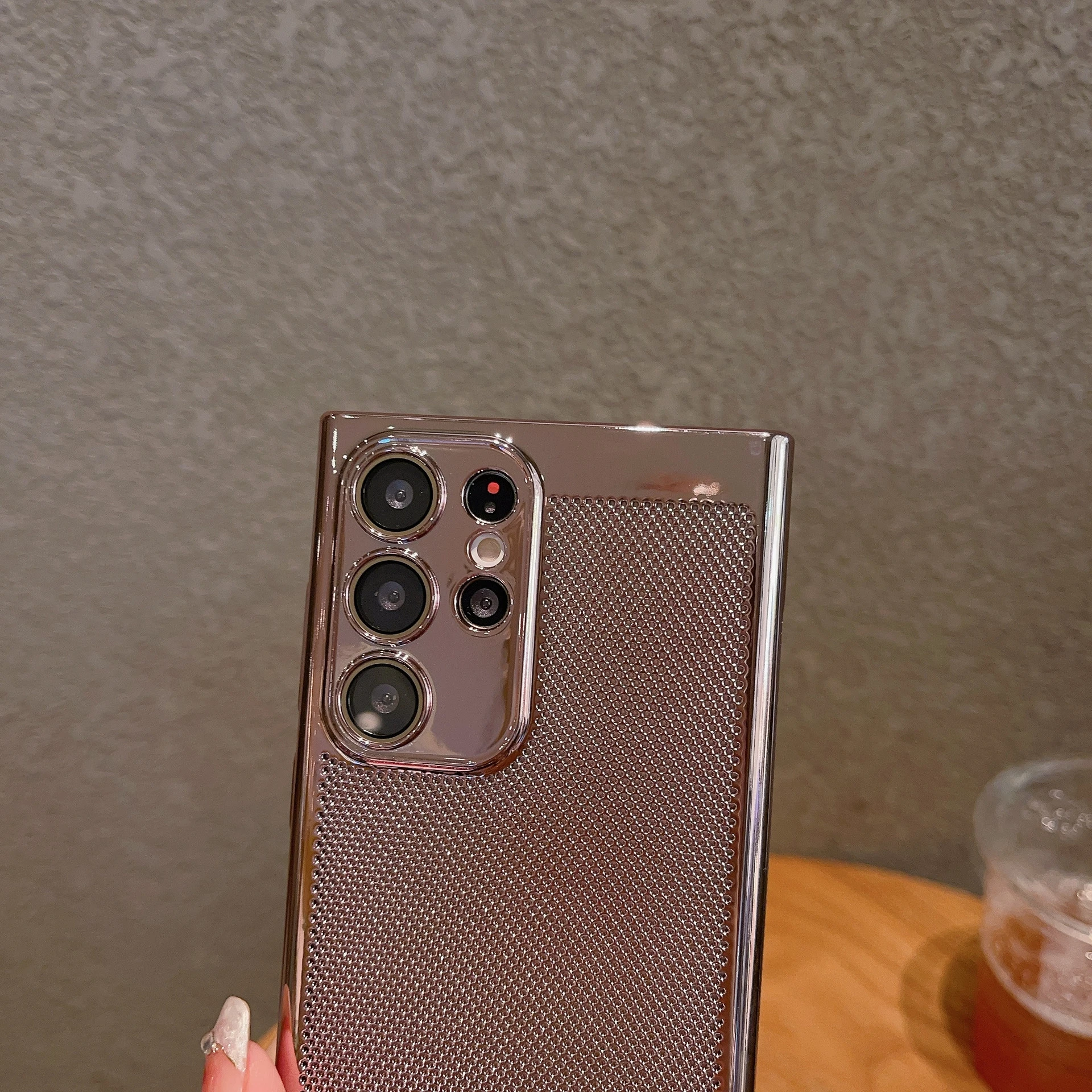 Дышащий чехол с сетчатой конст – обзор и цена Heat Dissipation Mesh Breathable Case