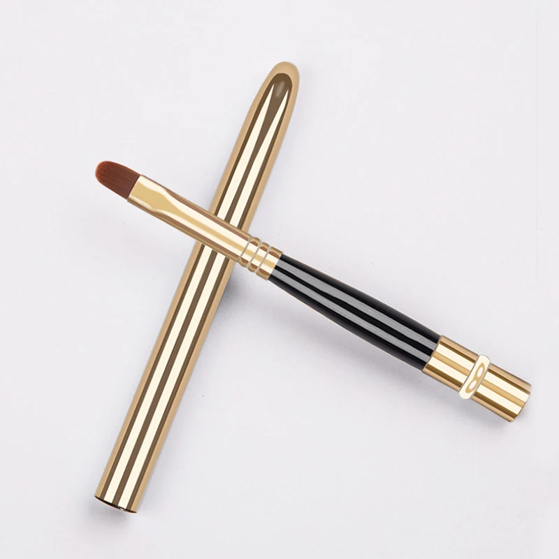 Portable Retractable Makeup Brush Eyeshadow Lip Gloss Tool with Adjustable Lips Brush And Protective Cover for Beauty Cosmetics