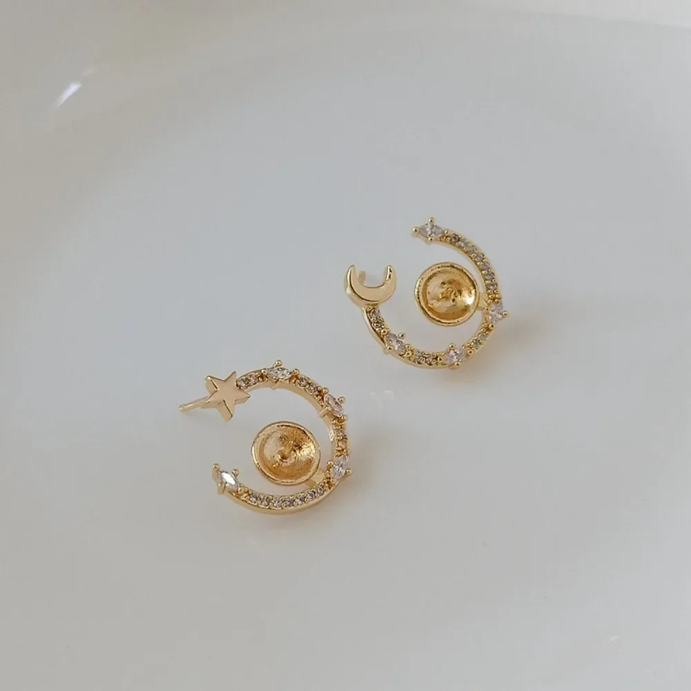 

Copper Plated with Real Gold 14K, Set with Zircon Ring-shaped Star and Moon Beads, S925 Silver Ear Needle Earrings and Jewelry