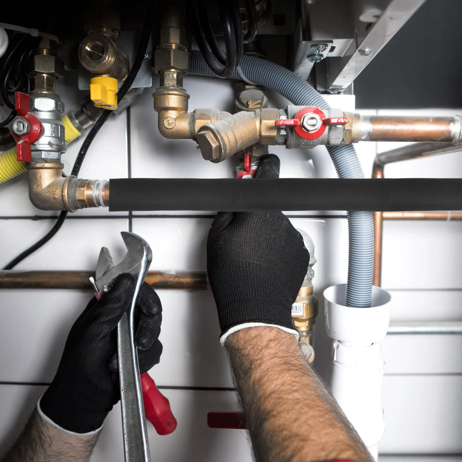 

Insulation Foam Tube Pipe Insulation Material Rubber Plastic Foam Covers Outdoor Water Pipe Protection Freeze Heat Loss Sleeve