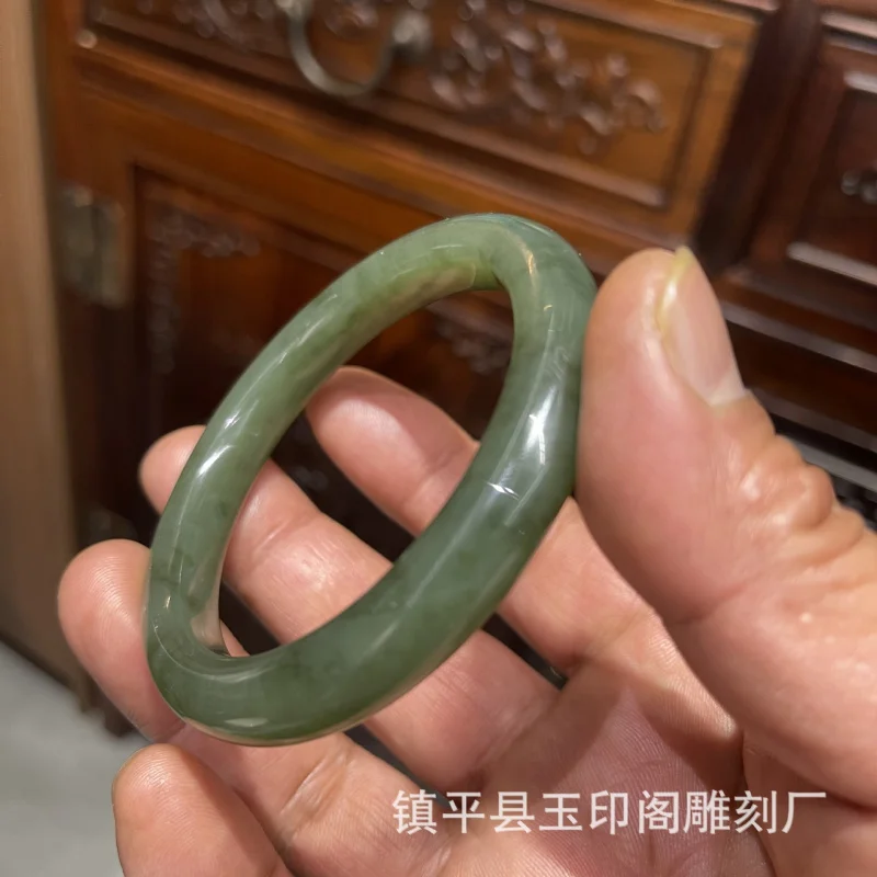 

Hetian jade, lake bracelet, jadeite , oily and smooth, old mine green color, Qinghai material