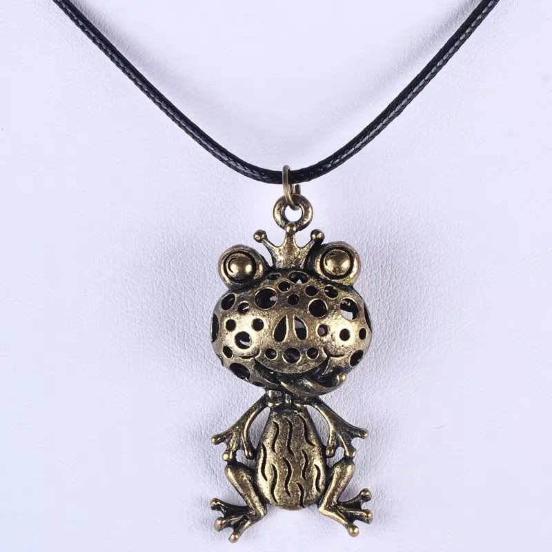 21*46Mm Vintage Antique Bronze Metal Frog Prince Pendant Necklace Women Choker Wax Cord Rope Necklace Jewelry Fashion Jewellery