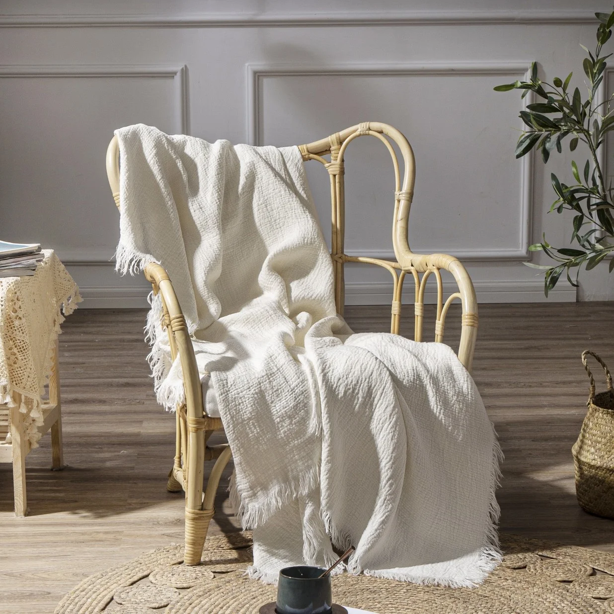 

Long tassels luxury throw blanket