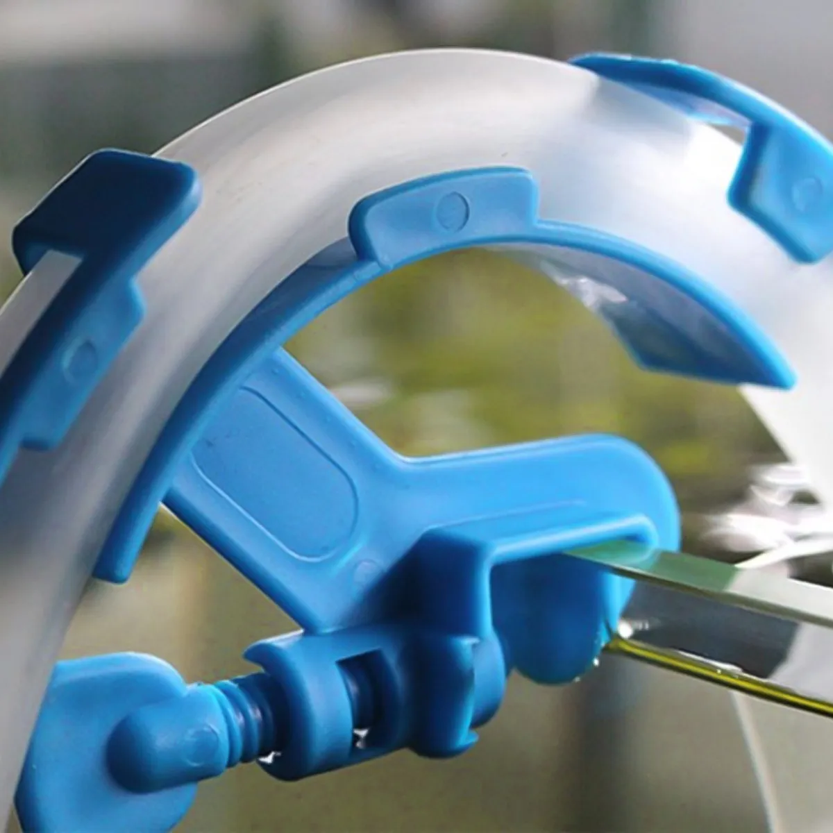 Water Tube Clamp Aquarium Hose Holder Plastic Pipe Clip for 16-21Mm Diameter Tubes Fits Up to 12Mm Thick Glass Fish Tank