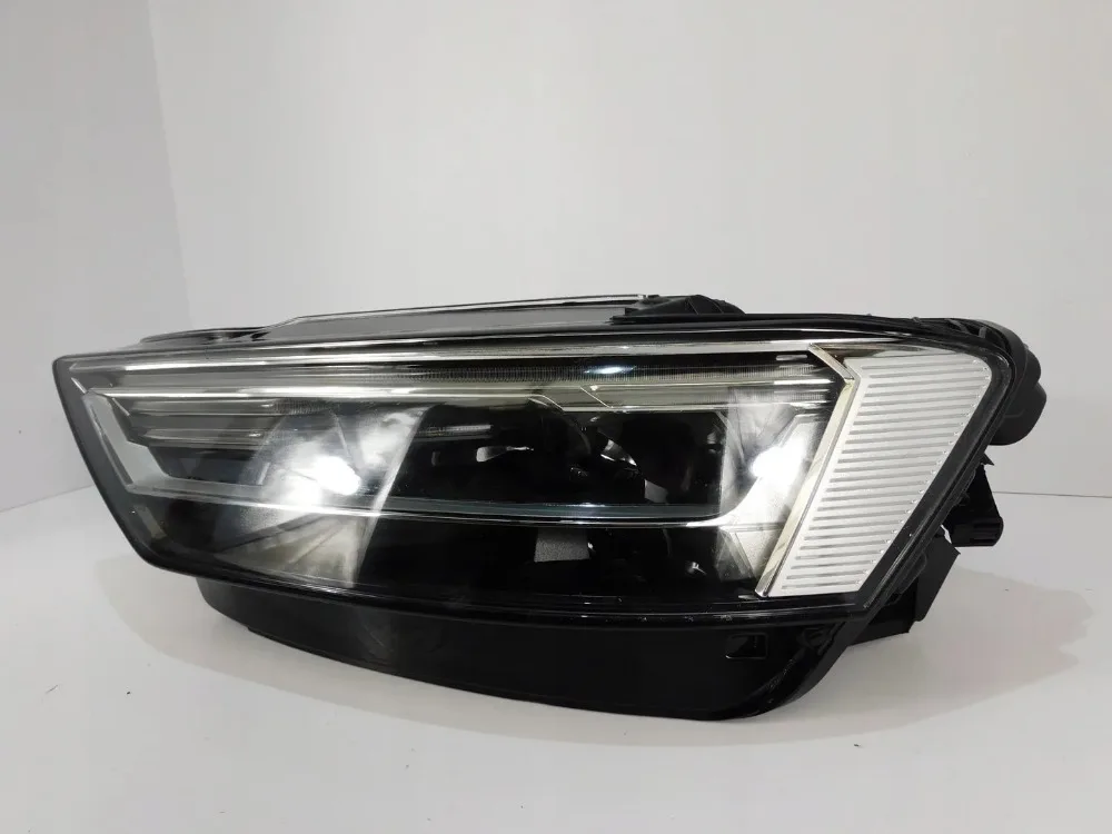 A8 D5 2018-2022 European Version LED Front Headlight Assembly Auto Lighting System OEM 4N0941773 4N0941774