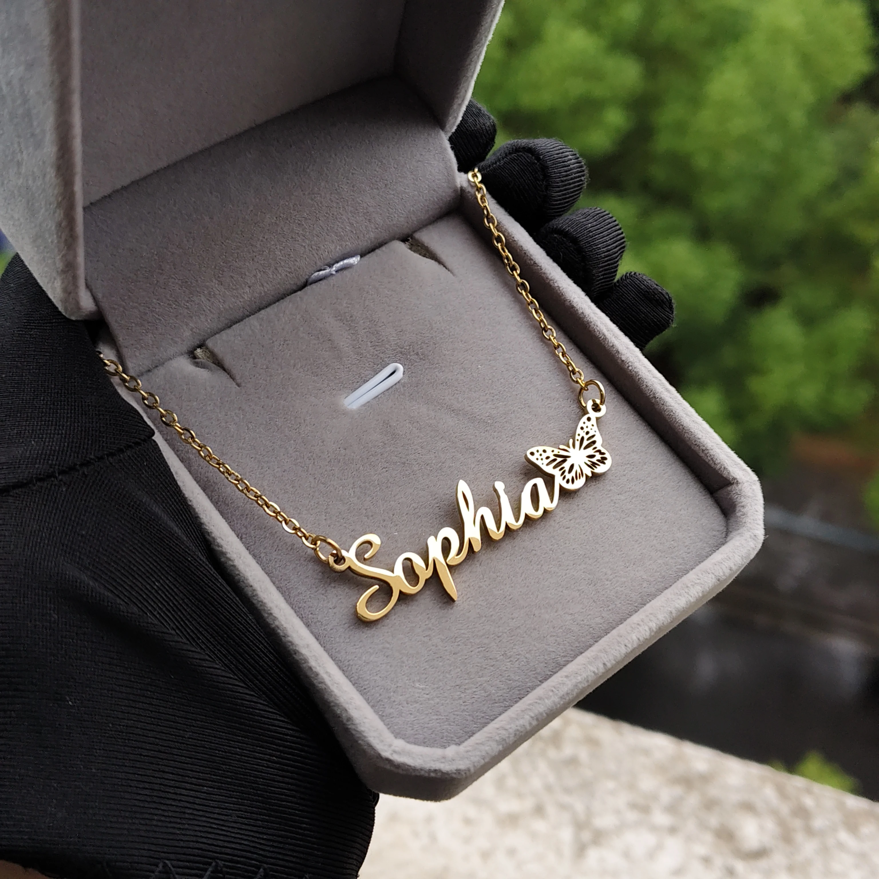 

DHQH Новый персонализированный набор: ожерелье и браслет с бабочками и именной гравировкой, подарок на день рождения, прямые продажи от производителя