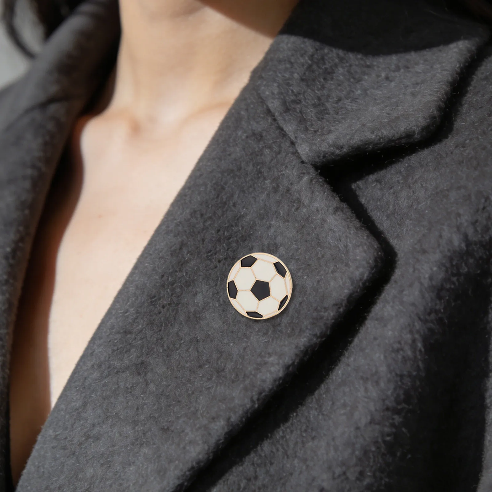 10Pcs Soccer Badge Set Football Metal Lapel Pins Enamel Sport Brooch Fan Pin Collection Football Jacket Backpack Charm