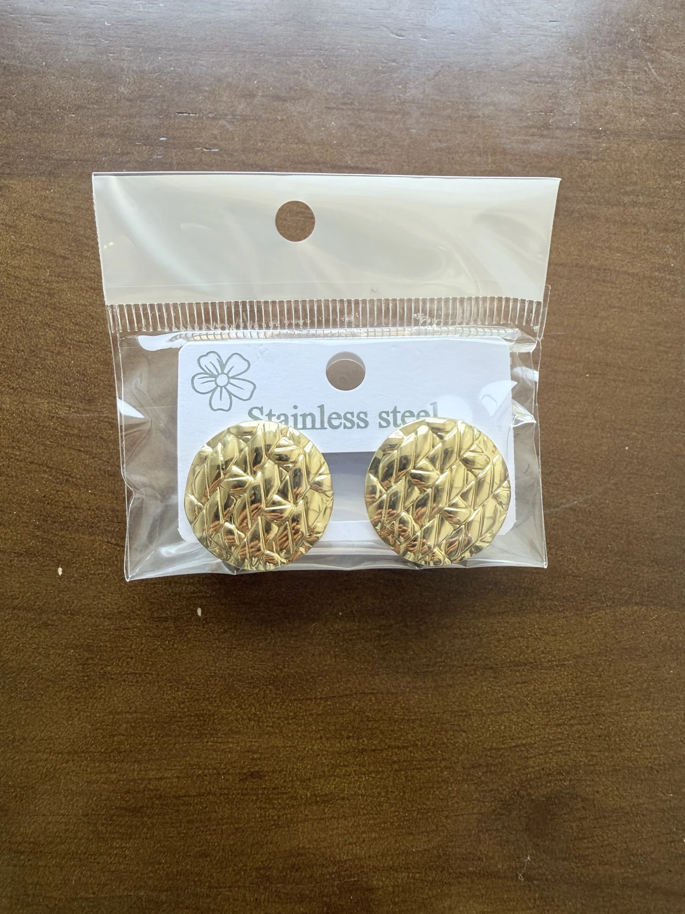 

New Stainless Steel Women's Stud Earrings, Asymmetrical Design, Fashionable and Luxurious, All Seasons Jewelry