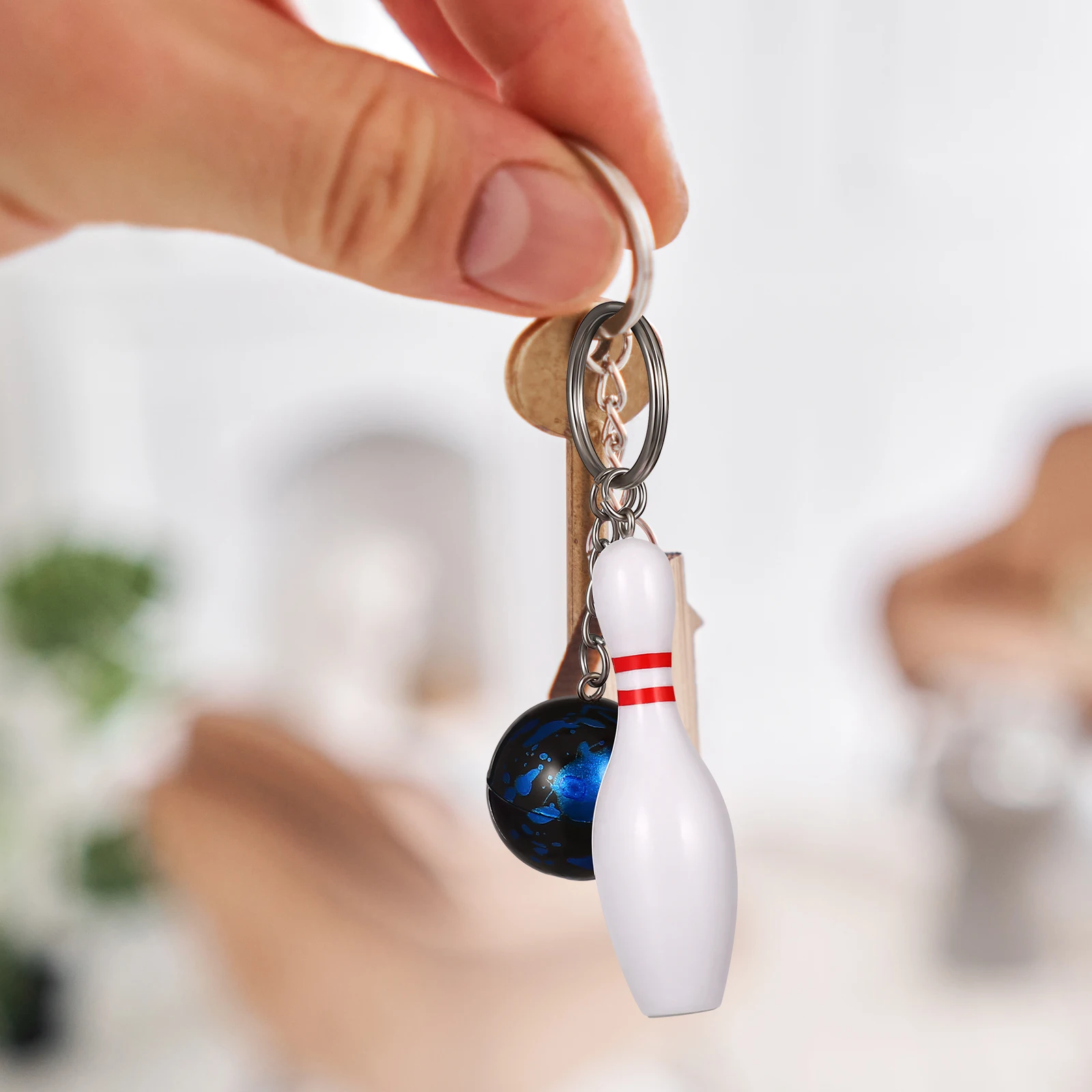 10Pcs Bowling Keychain PVC Key Pendant Bag Mini Simulation Bowling Party Metal Key Ring Sports Enthusiasts Birthday Gift Keyring