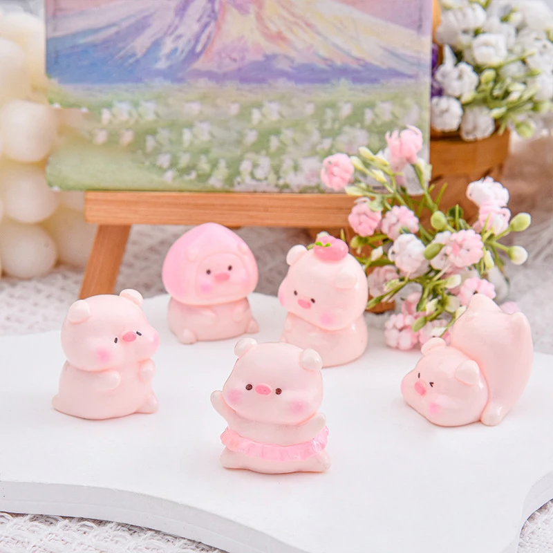 Cute Cartoon Peach Pig Figurine Miniaturas Ornament Resin Piggy Statue Collection Toy Fairy Garden Mini Miniatures