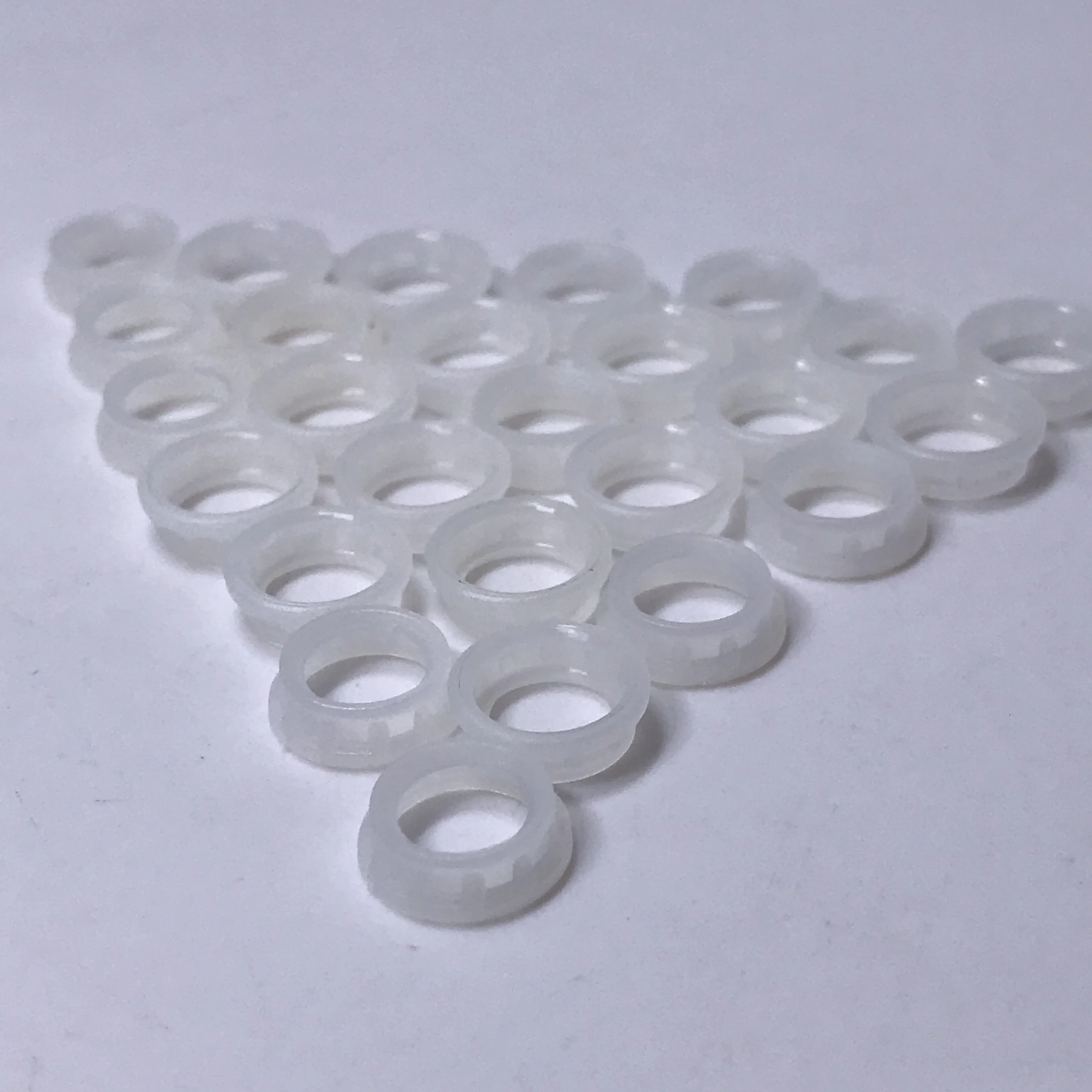 50/100pcs Fuel Injector Plastic Caps Pintle  Size 10.8*6.6*3.6mm