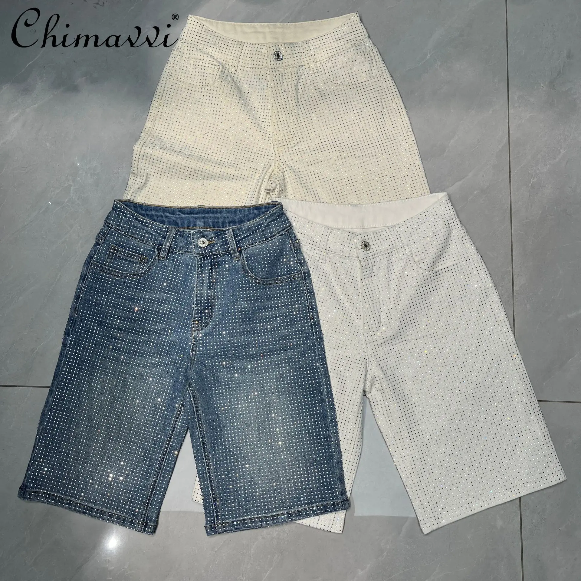 

European Style Hotfix Rhinestone Frayed Hem Denim Shorts Women's Straight Leg Pant Summer New Fashion Vintage 5-inch Shorts