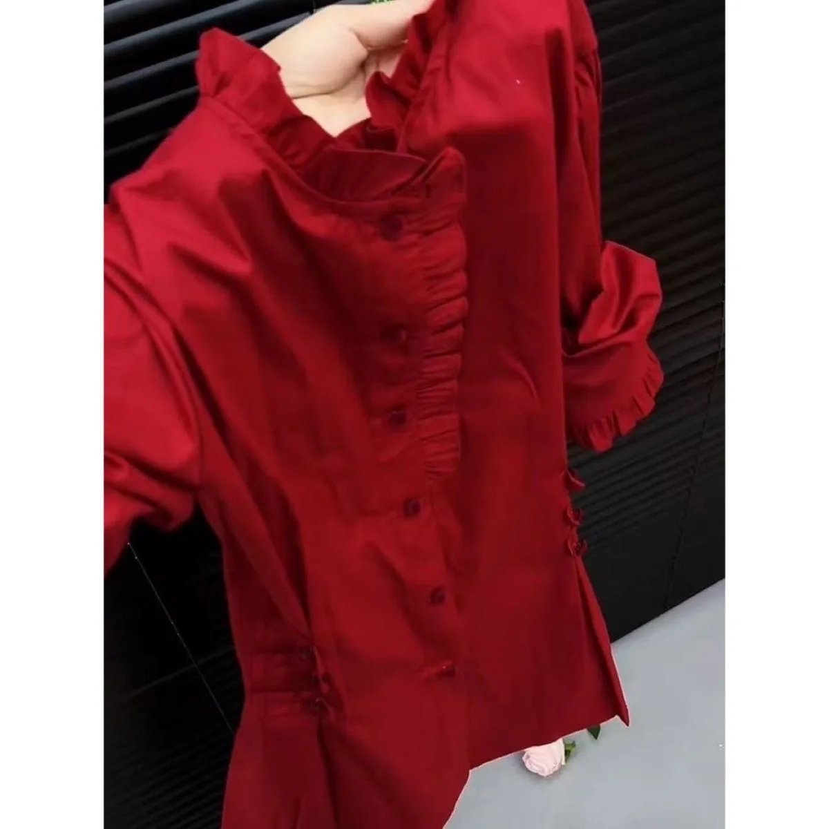

Red Slim Fit Long Sleeve Shirt for Women Wood Grain Vintage National Style Personality Match 2025 Winter Hit