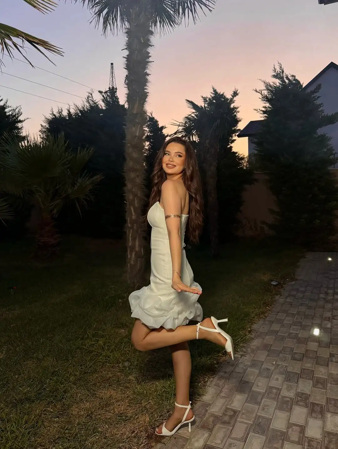 Novo design sexy srapless querida magro 3d flores ruched mini cocktail noite vestido de baile casamento vestido de noiva