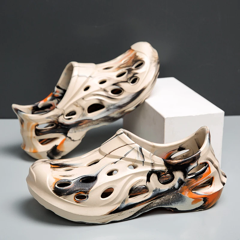 

Новые летние дышащие сандалии, мужская обувь для воды, камуфляжные туфли с отверстиями, легкая и модная повседневная пляжная обувь для улицы