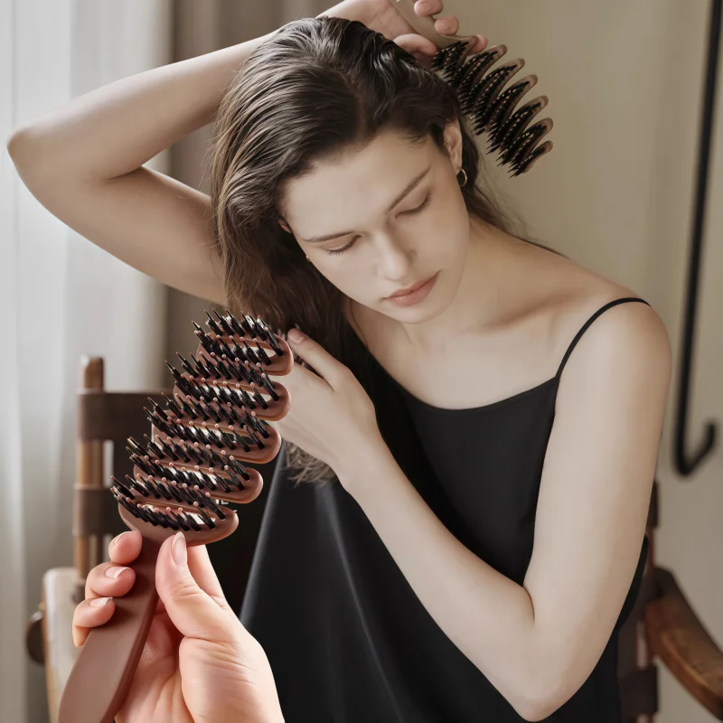 

Расческа для натуральных волос кабана двойного назначения — антистатический массажный инструмент для завивки и пушистых волос для женщин, коричневая пластиковая ручка из АБС-пластика, идеально подходит для дома и путешествий, щетка для завивки и прямая ще