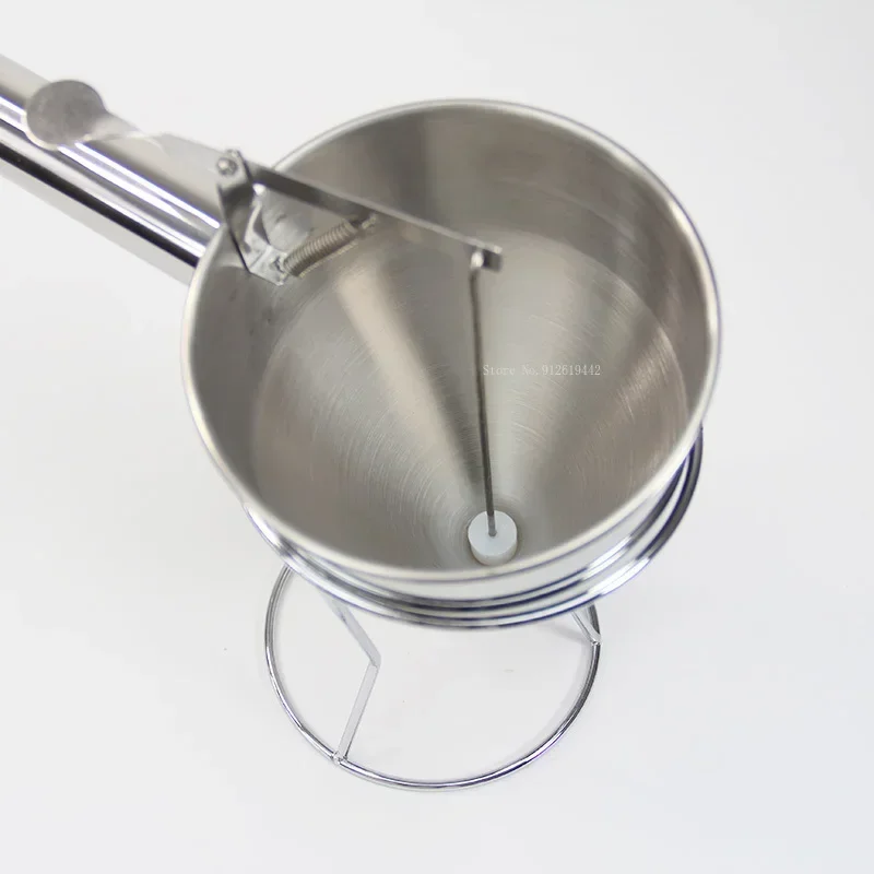 Hand-held Stainless Steel Funnel Cone Candle Liquid Dispenser DIY Candle Aromatherapy Quick Distribution Wax Pouring Making Tool