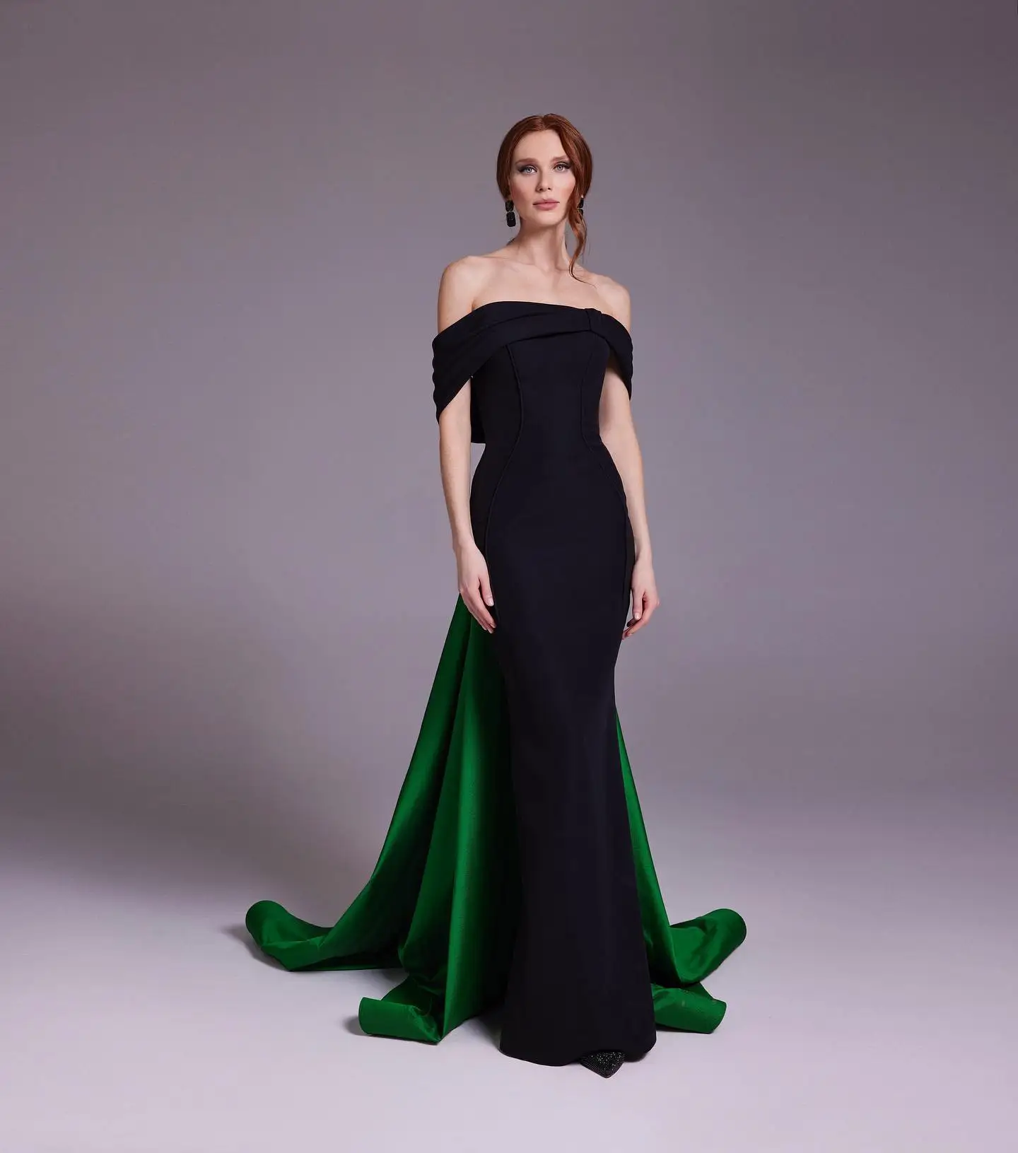 

Customized Classic Boat Neck Off the Shoulder Contrast Color Evening Dress Graceful Panel Train Pleats Jersey Vestido De Festa