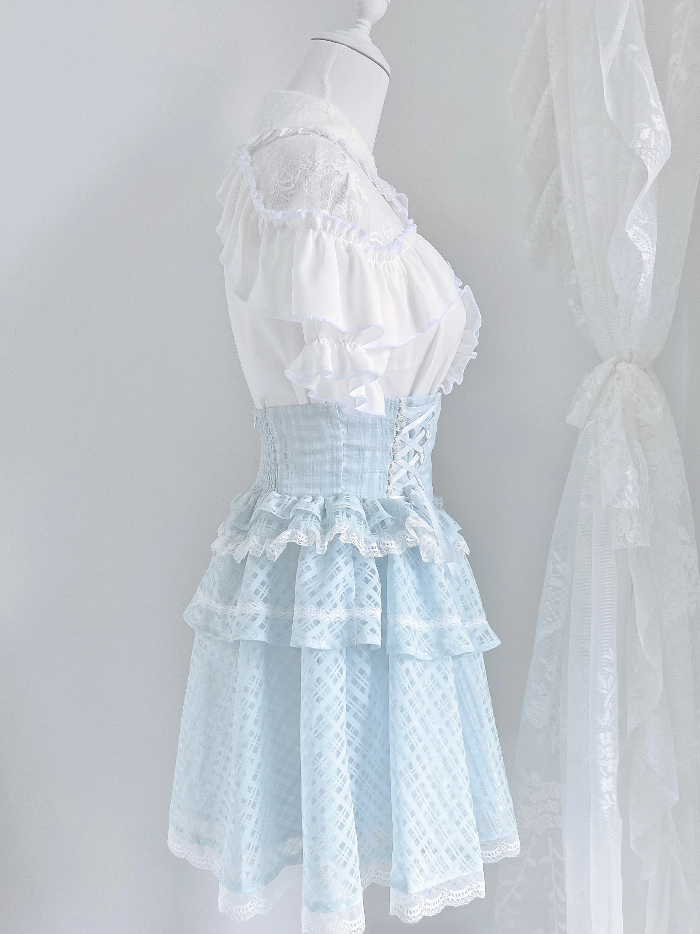 Design original chão bud menina renda camisa de manga curta saia de cintura conjunto de duas peças estilo acadêmico camisas brancas saia plissada terno