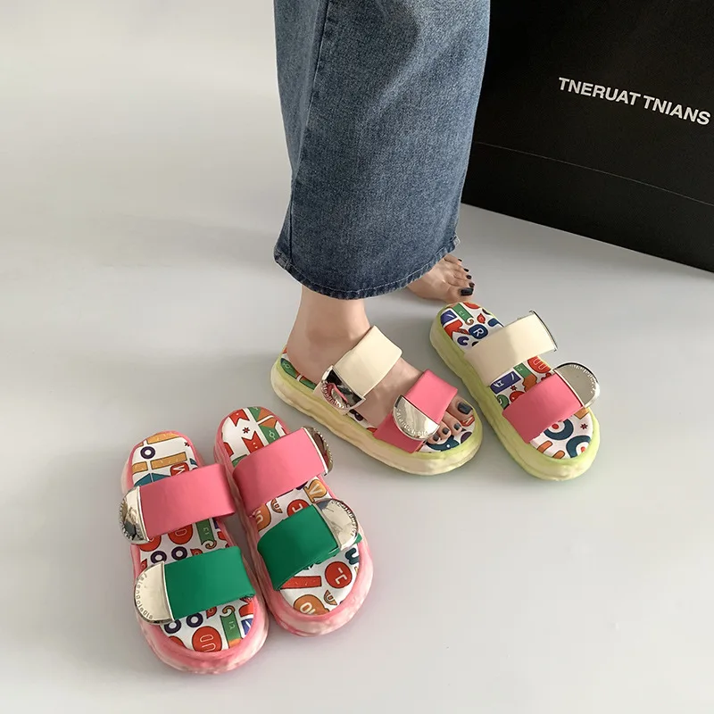 Non-slip platform slippers for women in summer wear 2024 new increase with skirt sandals and slippers. women sandals