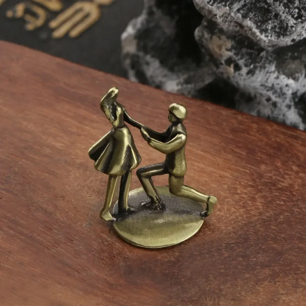 Brass Couple Proposal Decorations Gifts for Lovers Décoration Miniature Bedroom Desk Decoration Valentine's Day Gift