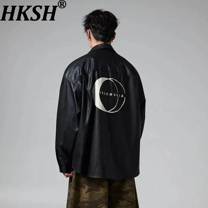 

Мужская кожаная рубашка-куртка HKSH, новинка весенней коллекции, в стиле ретро, однотонная, свободного кроя, модная, в корейском панк-стиле, шикарная, в стиле Ins, модель HK20331
