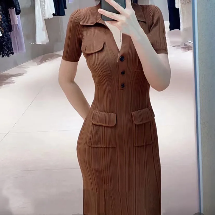 

Party Dresses Caramel Coffee Colored Knitted Dress 2 Fine Diamond Waist Exposed Short Sleeved Slim Fit 025 Early Spring New Item