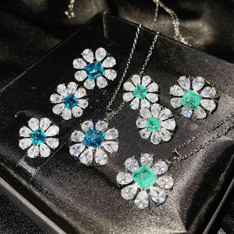 

New fashionable wedding jewelry set - High-quality 925 sterling silver crystal pendant ring, necklace, and earrings. (Lady's Sty