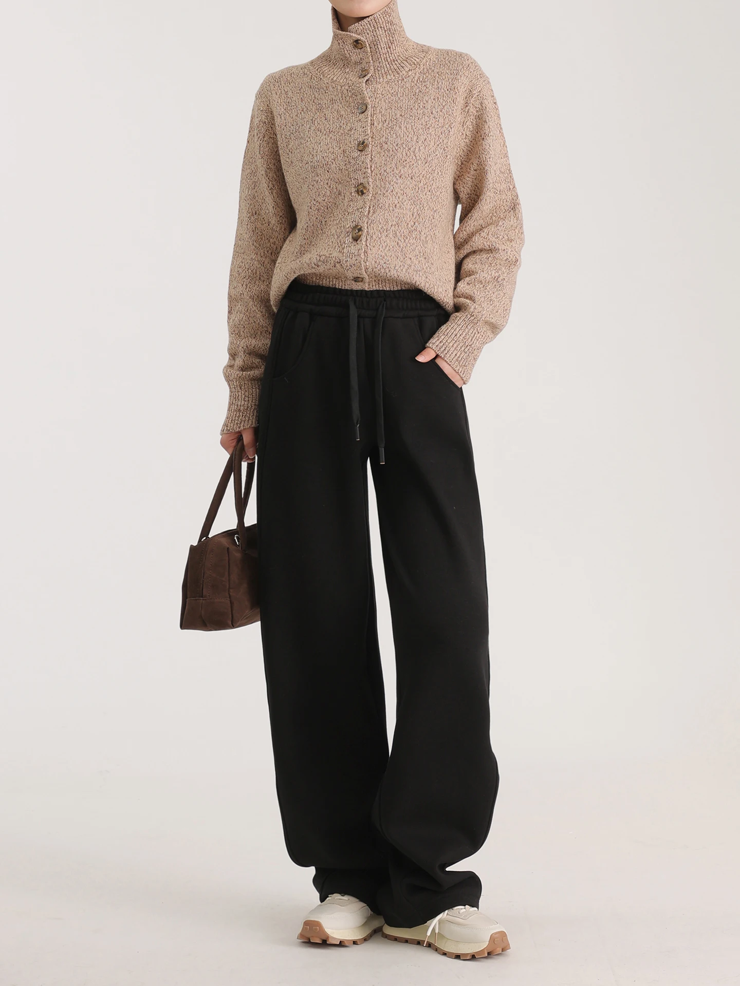 

Женские зимние утепленные спортивные брюки на флисовой подкладке, черные, широкие, в пол, повседневные, свободные, удобные, из смесового хлопка