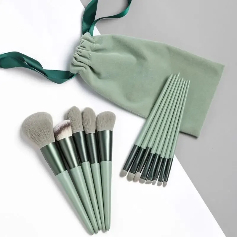 

13PCS Chic Color Makeup Brushes Kit Soft Bristle Blush Eyeshadow Concealer Foundation Complete Makeup Kit Beginner Brush Set