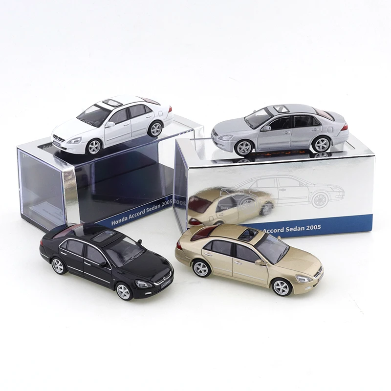 

DCT1:64 Литая под давлением модель автомобиля из сплава Honda 7-го поколения Accord Kids Toys для мальчиков